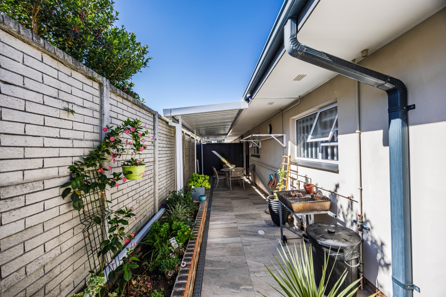 2 Bedroom Property for Sale in Beacon Bay Eastern Cape